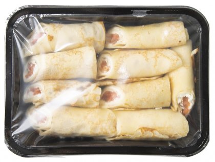 Рулетики блинные с форелью и творожным сыром