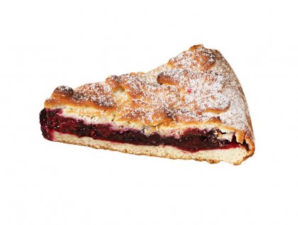 Пирог "Екатерининский" с ежевикой, клубникой и миндальным кремом