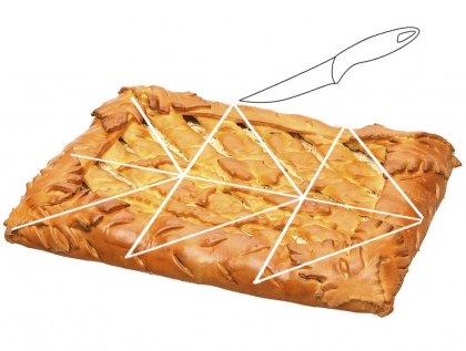 Сдобный пирог с красной рыбой