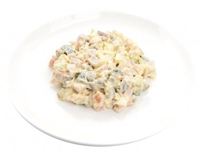 Салат Оливье с ветчиной